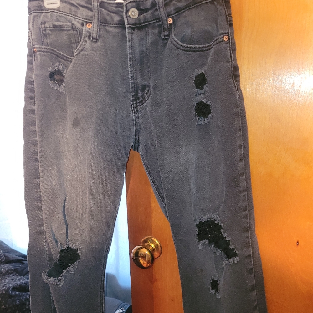 Black Distressed Jeans